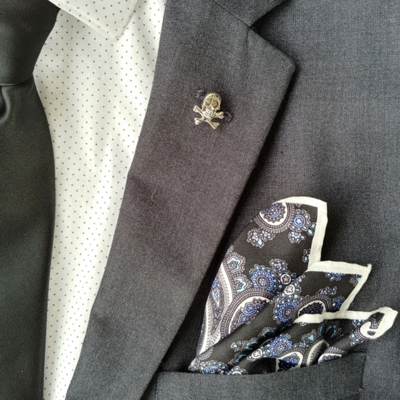 Daniel Cremieux Other - Paisley Silk Cremieux Pocket Square